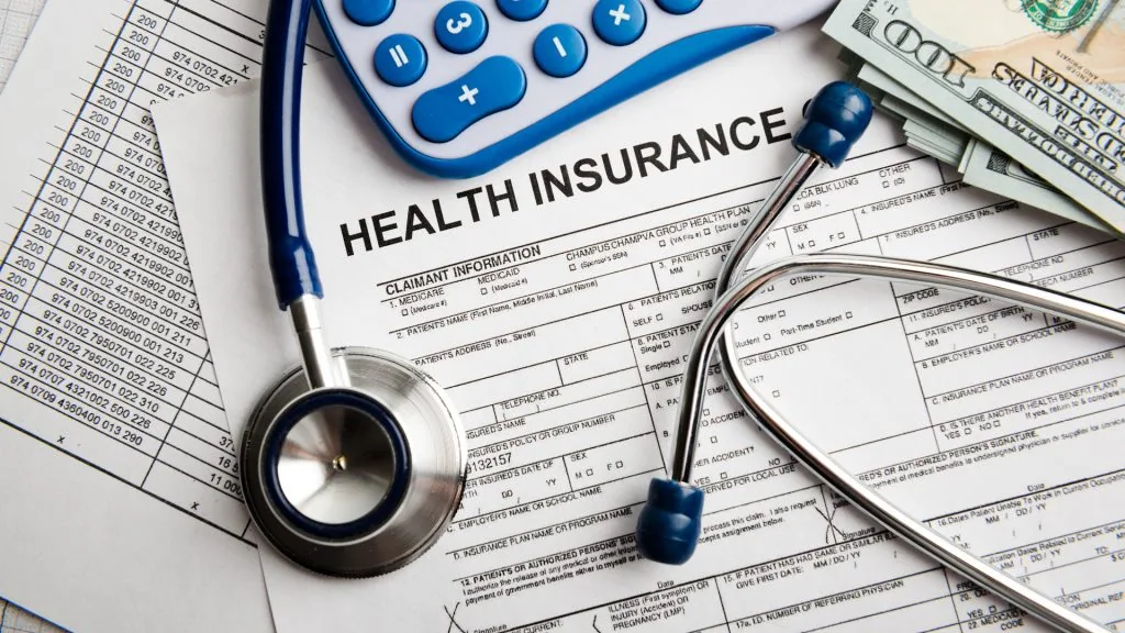 12-HealthInsurance-Valeri-Potapova-shutterstock_373492012 | YES Germany | YES Germany 12-HealthInsurance-Valeri-Potapova-shutterstock_373492012